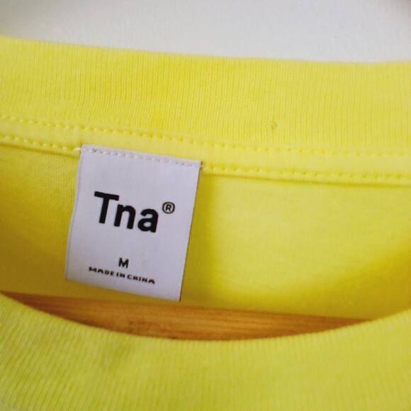 TNA SZ M Bright Yellow Cropped Tee Oversized Boxy 100% Cotton - Picture 3 of 5